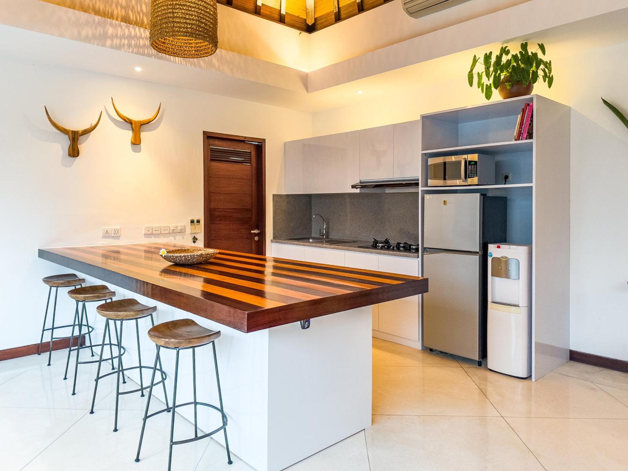 Bugis Kayu Aya Seminyak