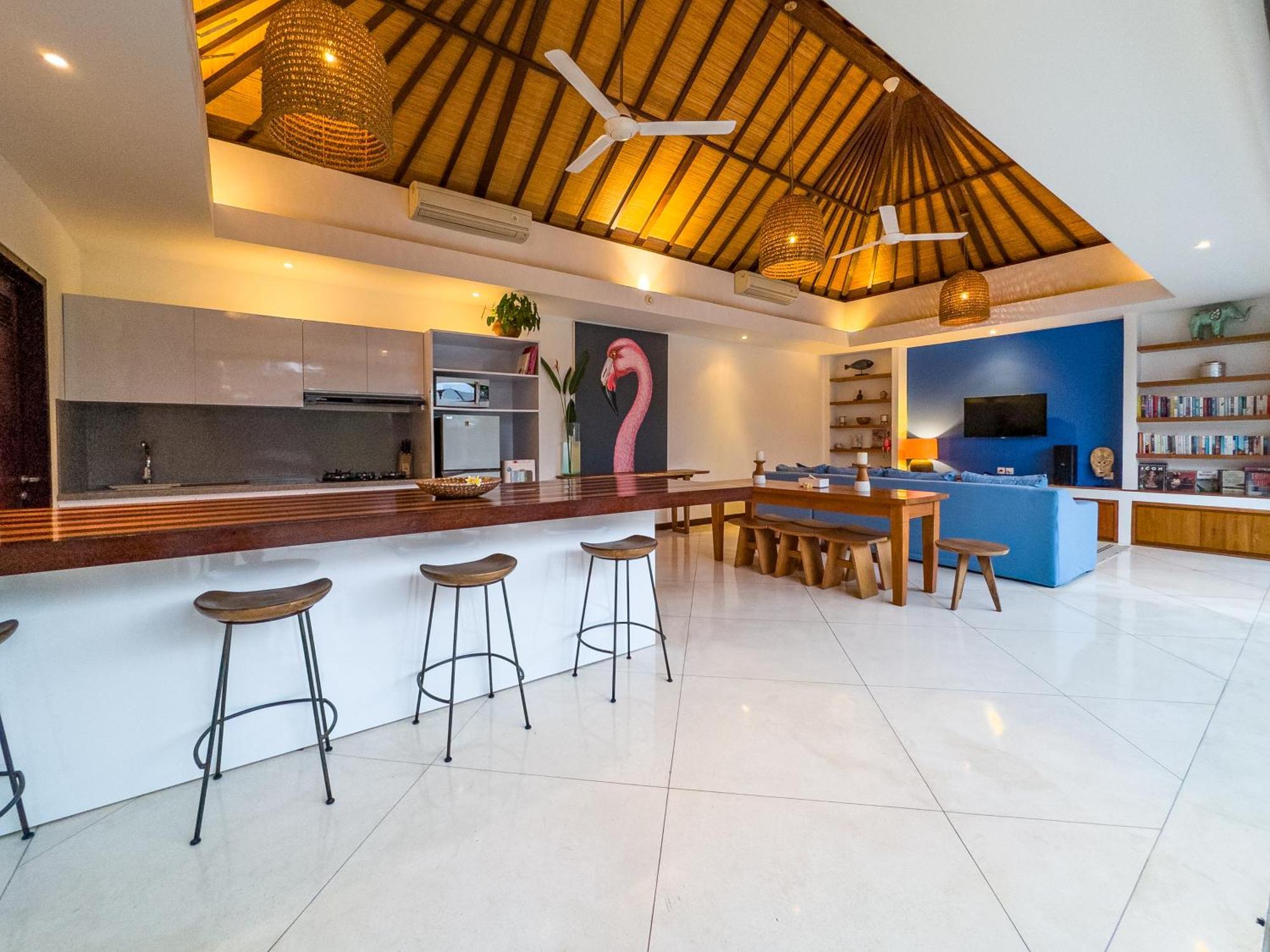 Bugis Kayu Aya Seminyak
